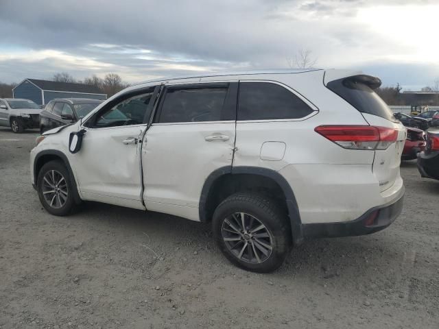 2018 Toyota Highlander SE