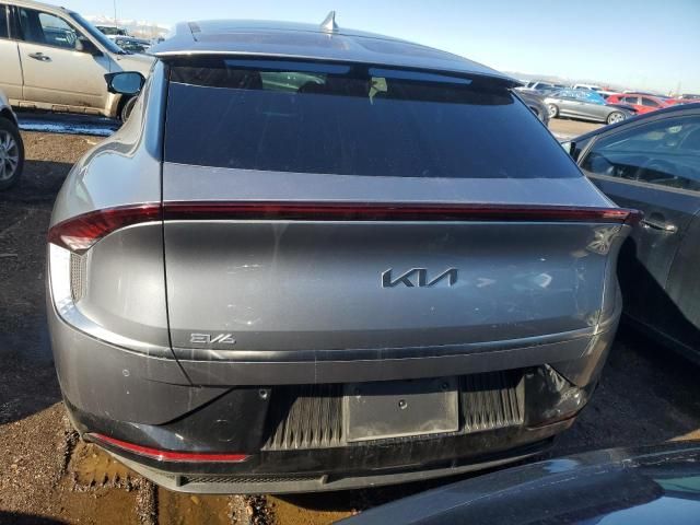 2022 KIA EV6 Light