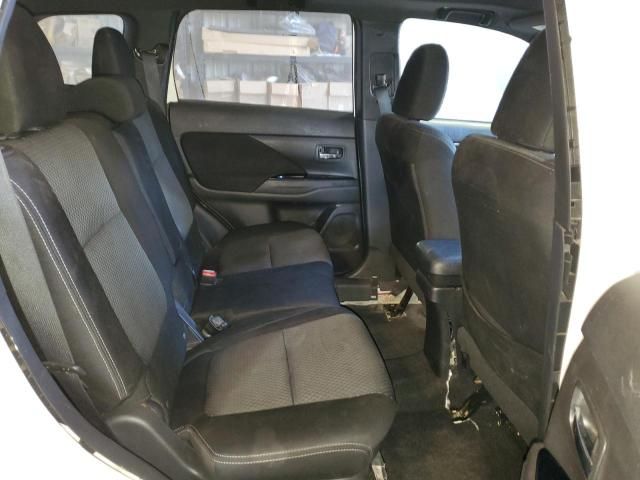 2018 Mitsubishi Outlander se