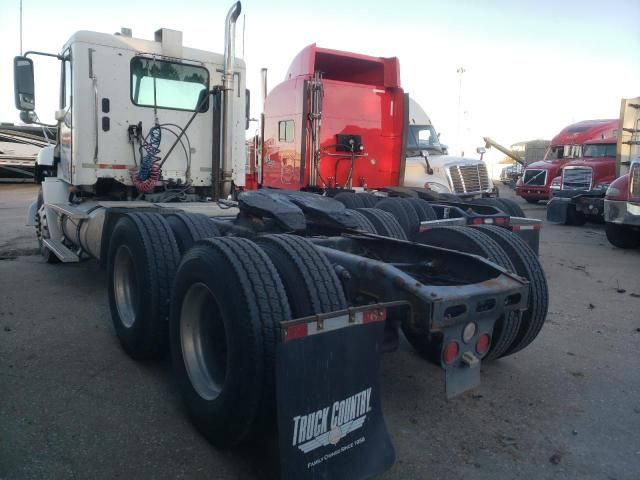 2007 Freightliner Columbia 112