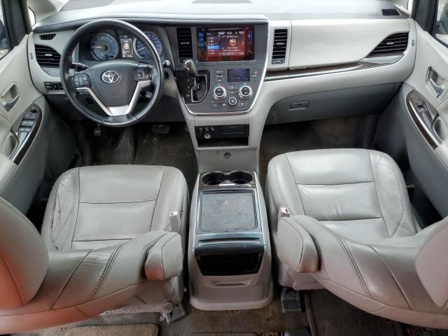 2015 Toyota Sienna XLE