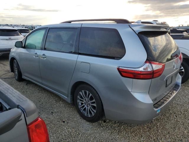 2019 Toyota Sienna XLE