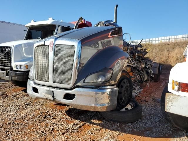 2019 Kenworth Construction T680