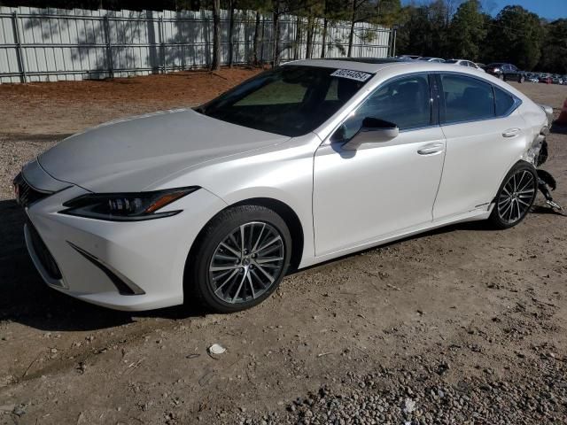 2022 Lexus ES 300H Base