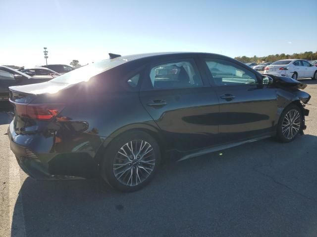 2023 KIA Forte GT Line