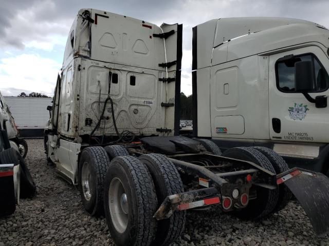 2015 Freightliner Cascadia 125