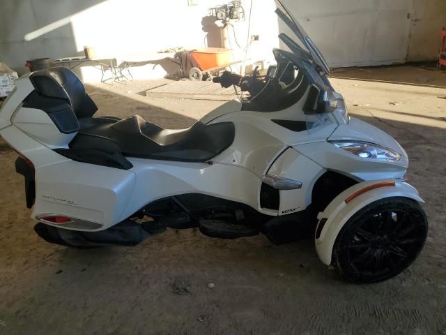 2015 Can-Am Spyder Roadster RT