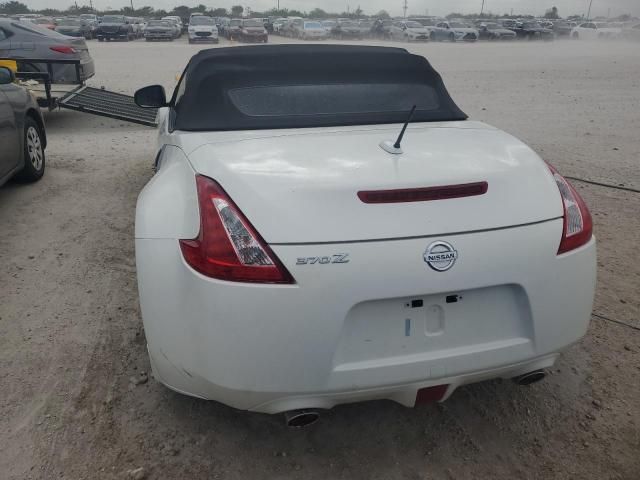 2016 Nissan 370Z Base