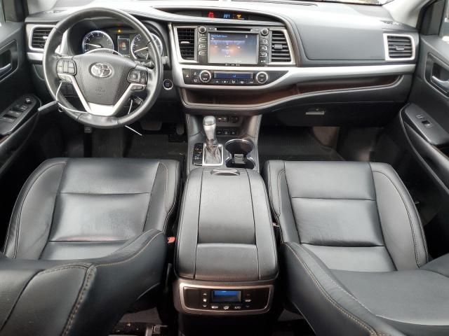 2019 Toyota Highlander SE