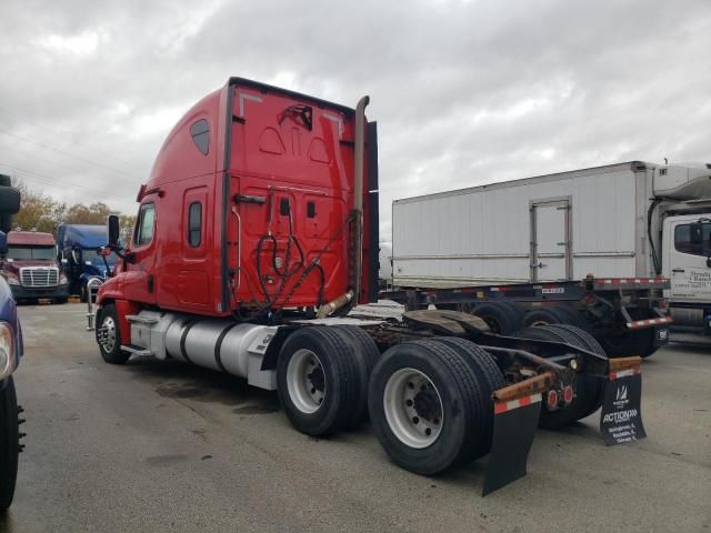 2013 Freightliner Cascadia 125