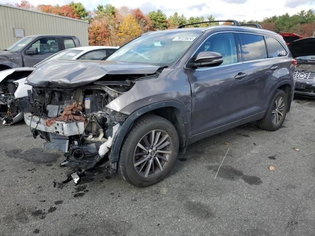 2017 Toyota Highlander SE