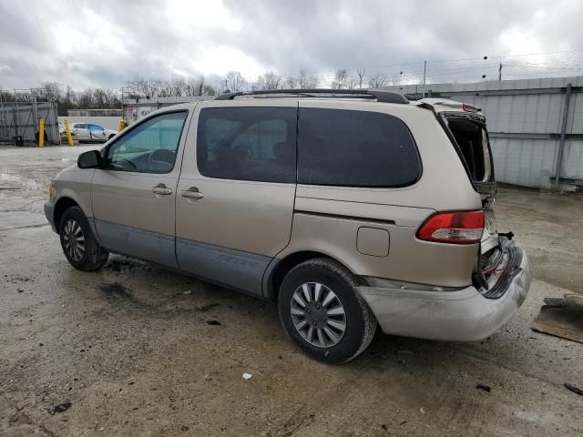 2003 Toyota Sienna CE