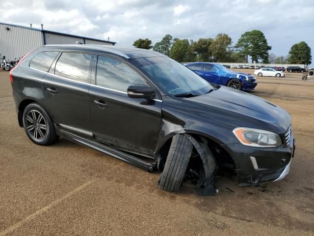 2017 Volvo XC60 T5 Dynamic