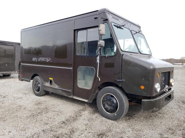 2009 Freightliner Chassis M Line WALK-IN Van