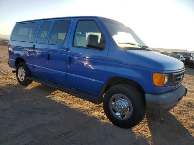 2004 Ford Econoline E350 Super Duty Wagon