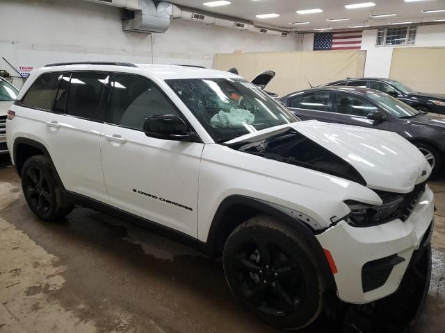 2023 Jeep Grand Cherokee Laredo