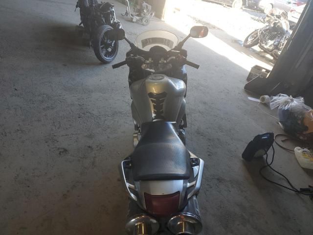 2004 Yamaha FZ6 S