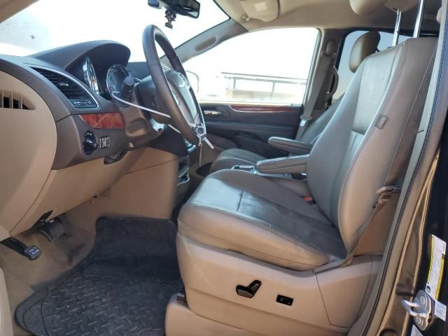 2015 Chrysler Town & Country Touring