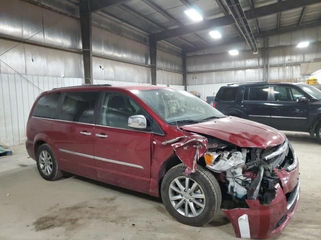 2014 Chrysler Town & Country Touring L