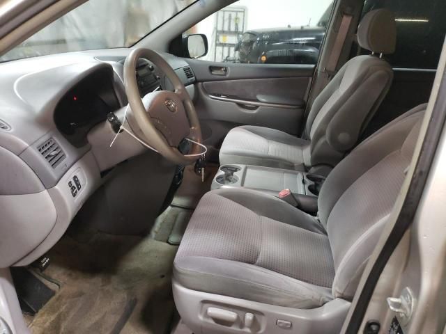 2006 Toyota Sienna CE