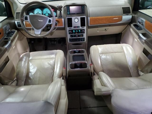 2010 Chrysler Town & Country Limited