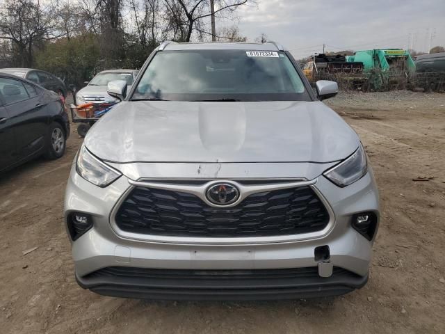 2021 Toyota Highlander XLE