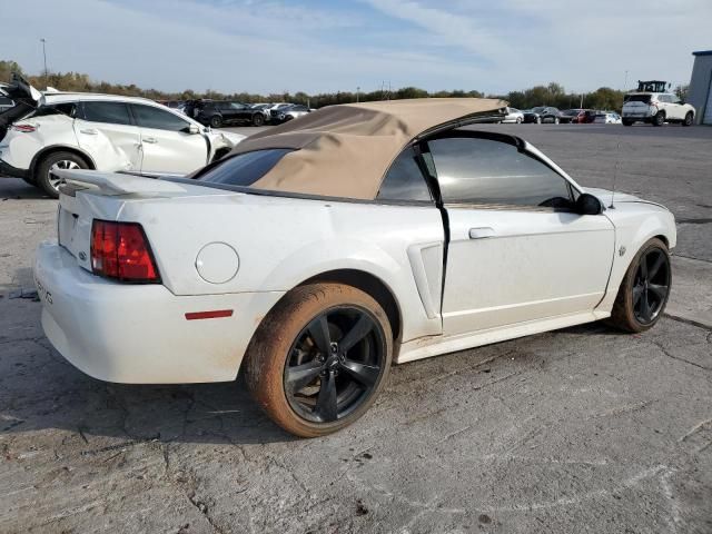 2004 Ford Mustang