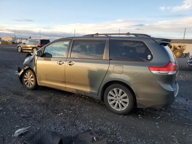 2014 Toyota Sienna XLE