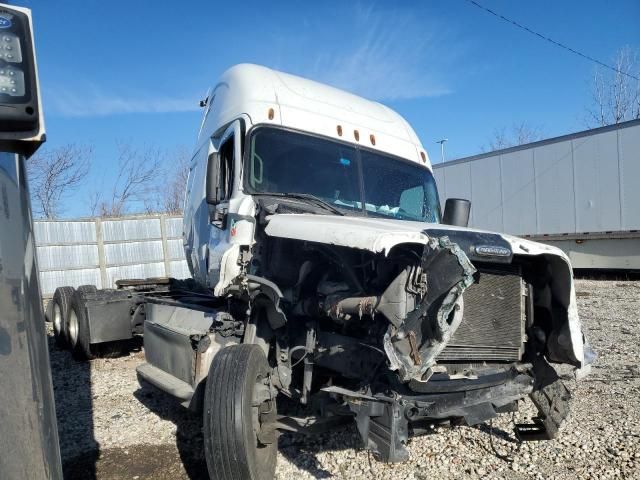 2016 Freightliner Cascadia 125