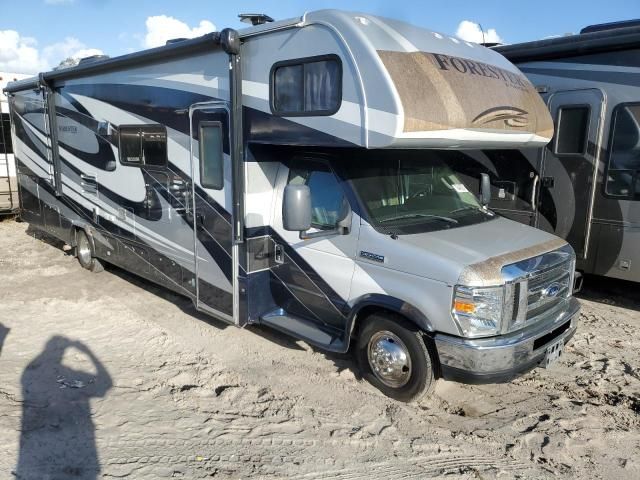 2017 Ford Econoline E450 Super Duty Cutaway Van