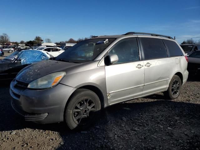 2004 Toyota Sienna XLE