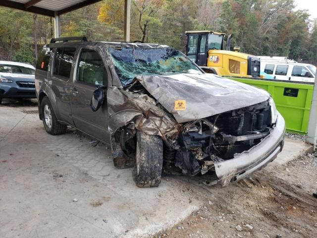 2006 Nissan Pathfinder LE