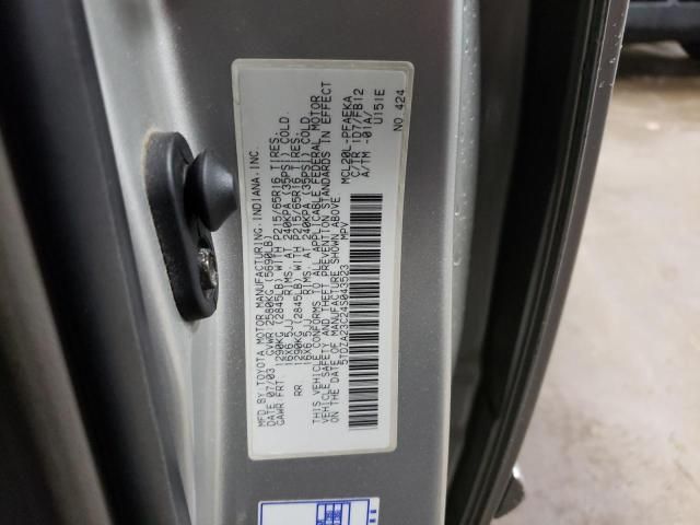 2004 Toyota Sienna CE