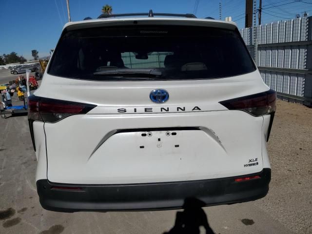 2022 Toyota Sienna XLE