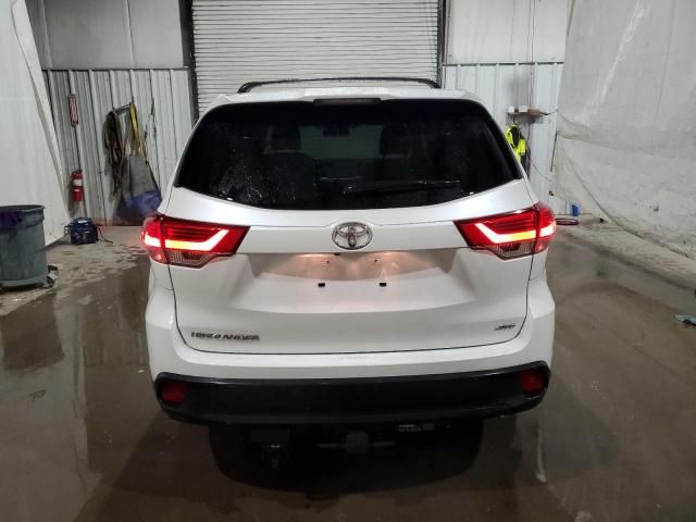 2019 Toyota Highlander LE