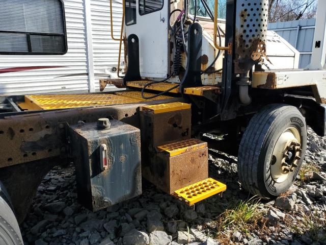 2015 Ottawa Yard Tractor Truck Trac