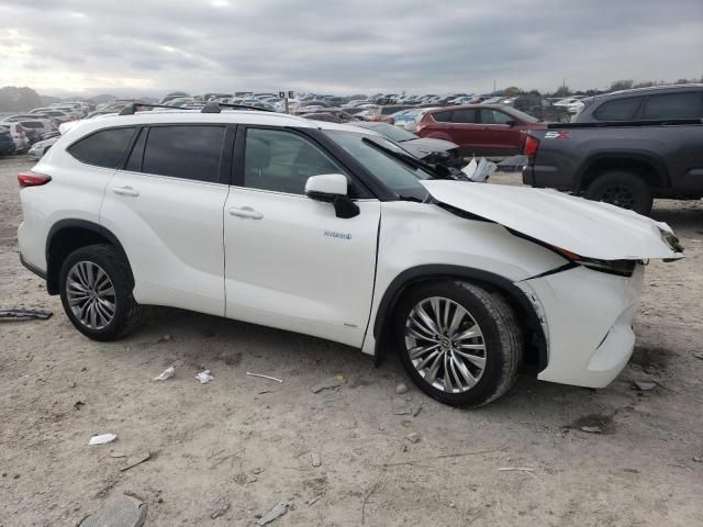 2021 Toyota Highlander Hybrid Platinum