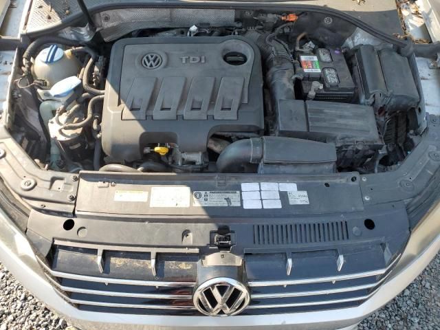 2014 Volkswagen Passat SEL