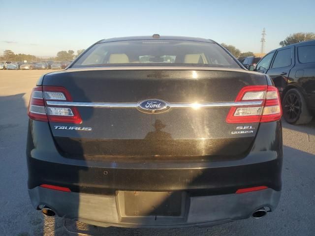 2014 Ford Taurus SEL