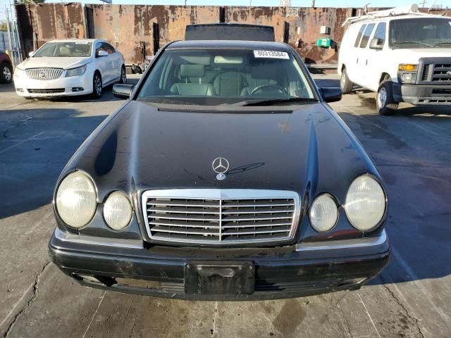 1999 Mercedes-Benz E 320