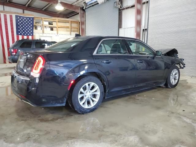 2015 Chrysler 300 Limited