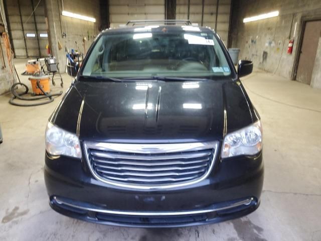 2011 Chrysler Town & Country Touring L