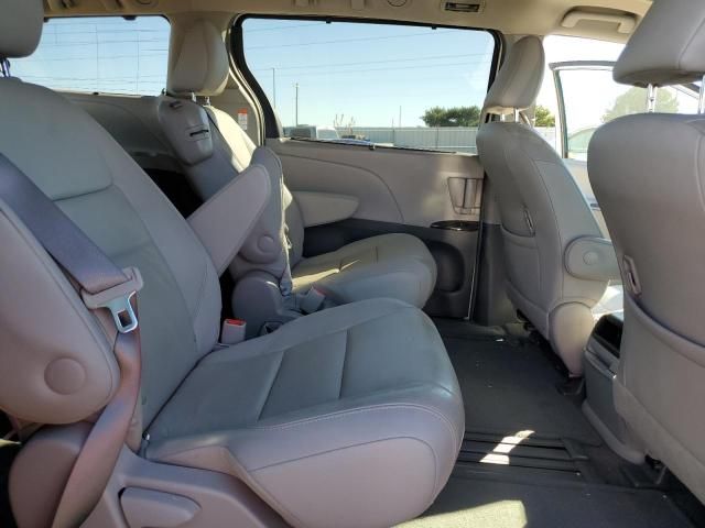 2015 Toyota Sienna XLE