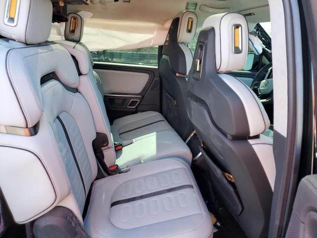 2023 Rivian R1S Adventure