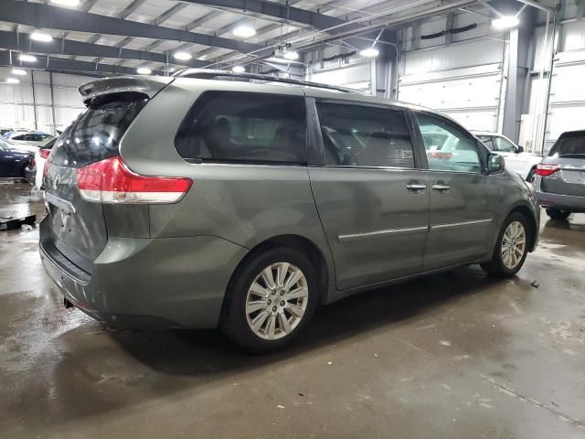 2012 Toyota Sienna XLE