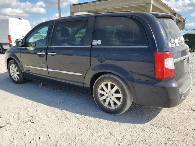 2015 Chrysler Town & Country Touring