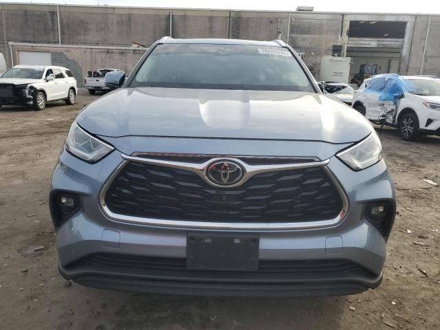 2022 Toyota Highlander Limited