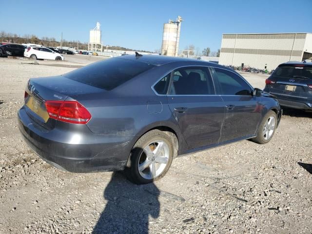 2013 Volkswagen Passat SE