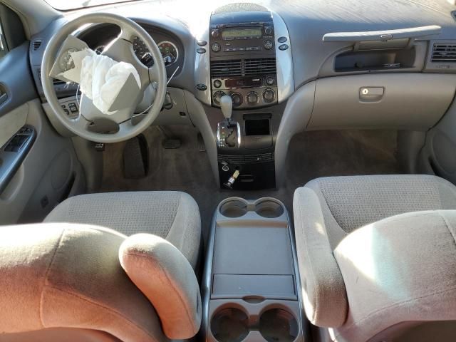 2010 Toyota Sienna CE