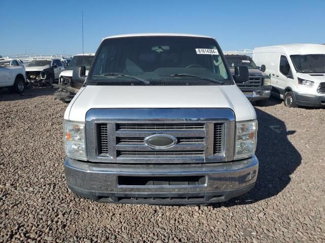 2014 Ford Econoline E350 Super Duty Wagon